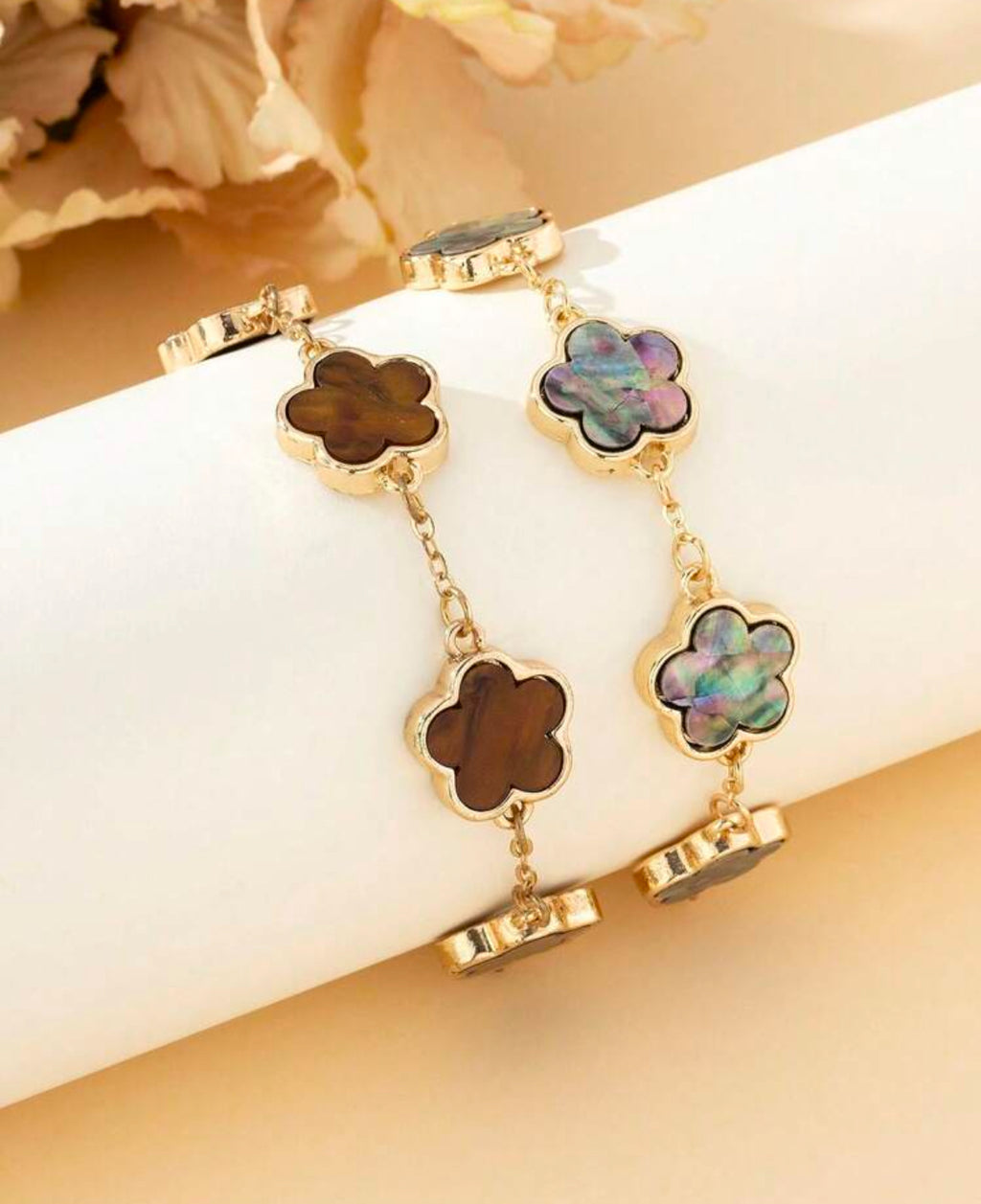 2 pcs Clover Bracelets